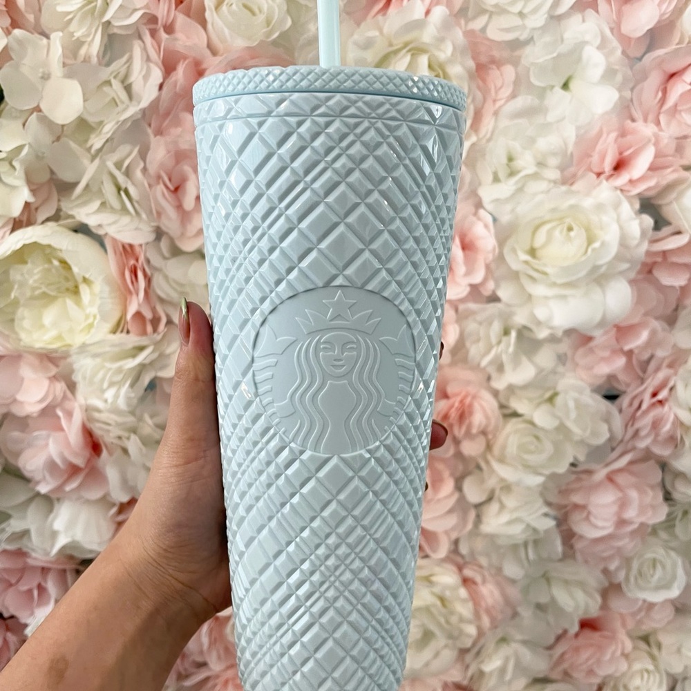 Starbucks cups - Picture 2 of 5